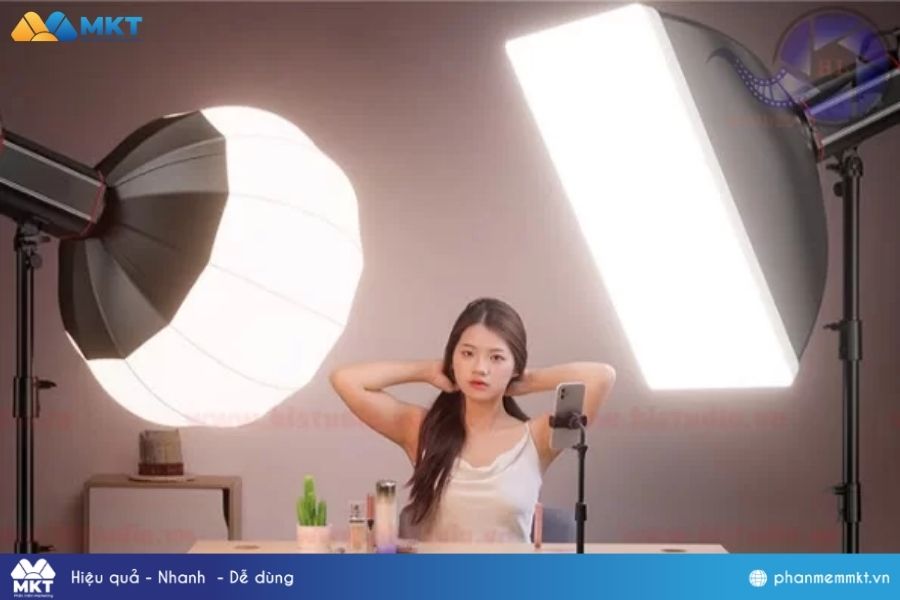 Điều chỉnh ánh sáng Cách Quay TikTok Không Bị Mờ