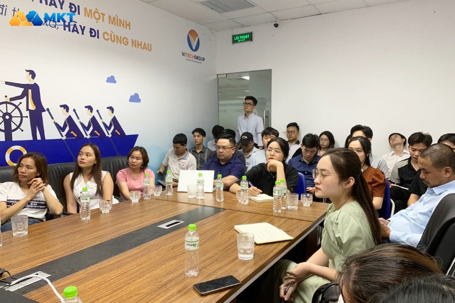 FAQs: Giải đáp thắc mắc khách hàng sau buổi đào tạo